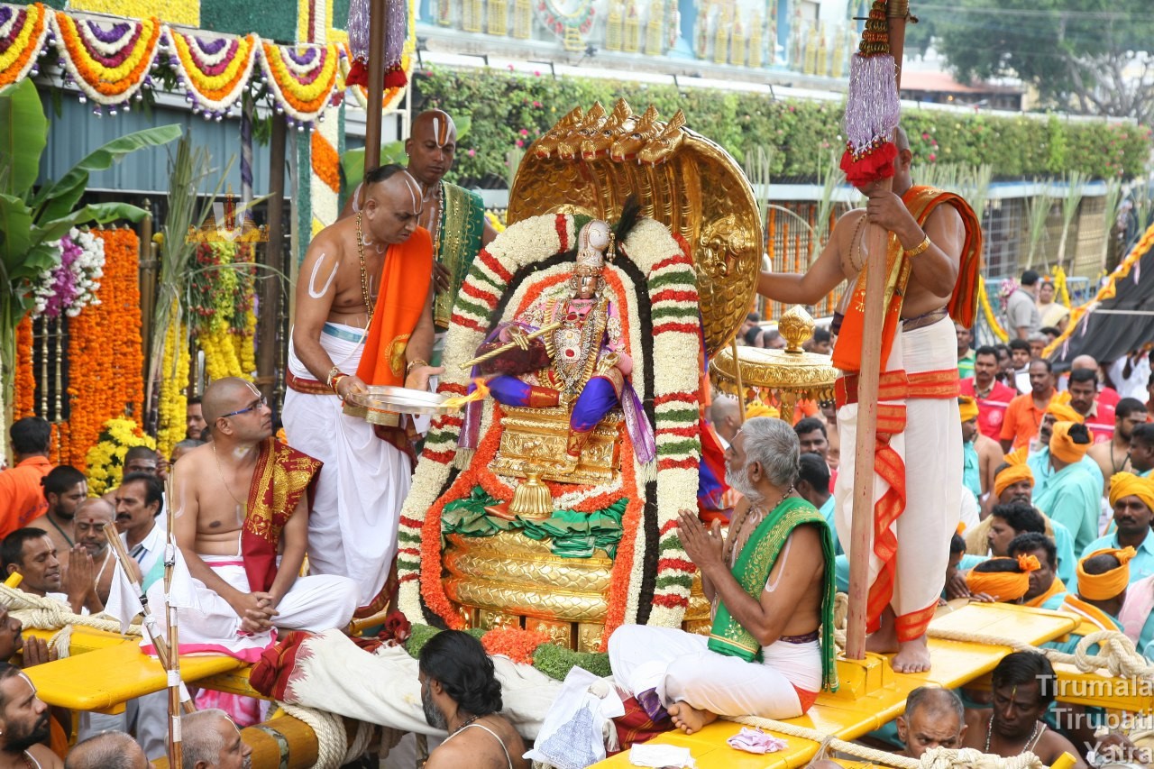 Chinna Sesha Vahanam 2017