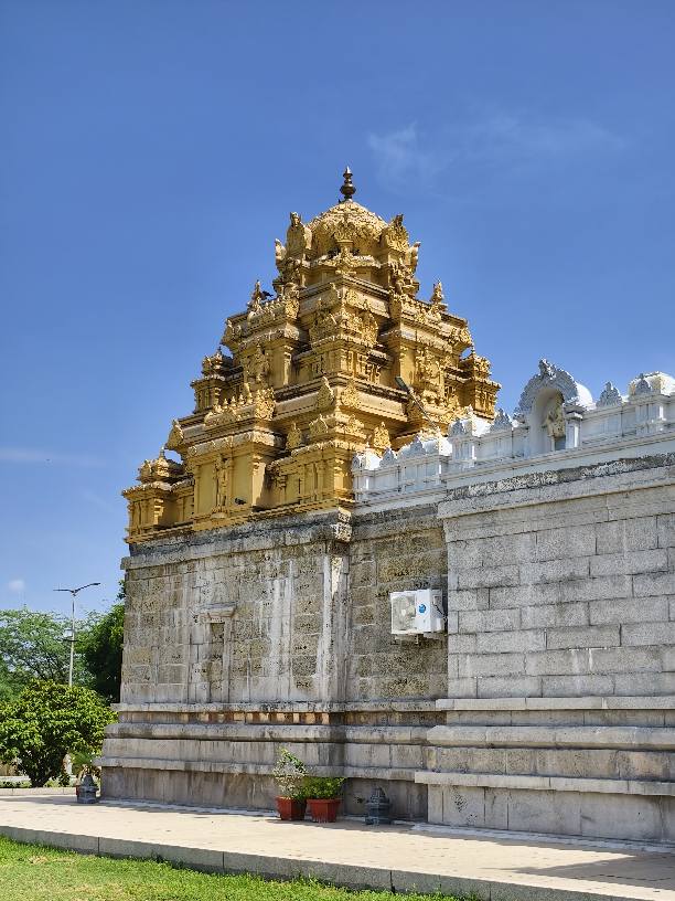 Sri Sridevi Bhudevi Sametha Prasanna Venkateswara Swamy Temple, Thondamanadu